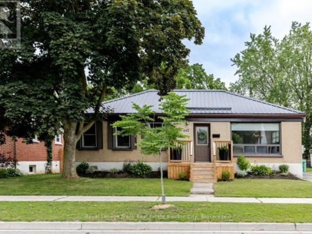 642 Bellaire Street, Peterborough Otonabee Ward 1, ON, K9J 3Y6 house for sale | Listing ID X13500 | Royal LePage