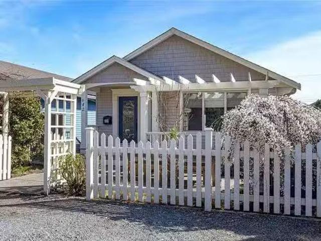 642 Hillcrest Ave, Nanaimo, BC, V9R 3M7 house for sale List.