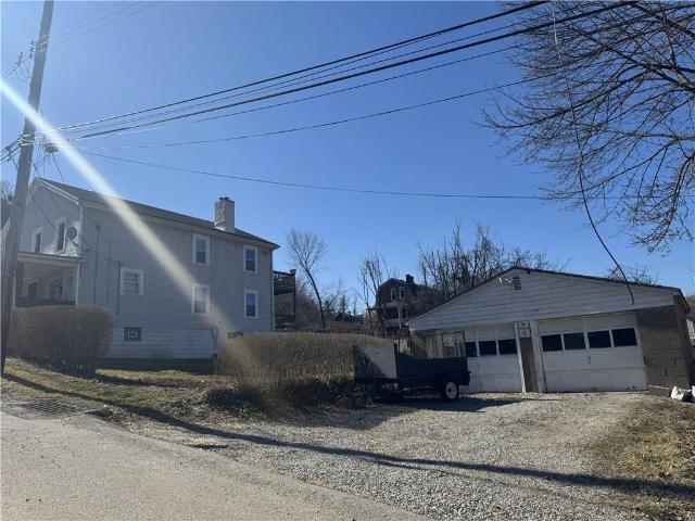 642 Irwin St, Wall, PA 15148 | MLS #1743
