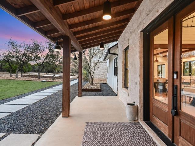 6434 mustang valley trl