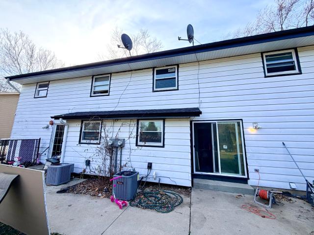 6434 N 101st St, Unit 6436