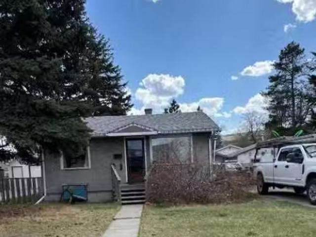 6435 34 Avenue Nw, Calgary, AB, T3B 1S5 house for sale List.