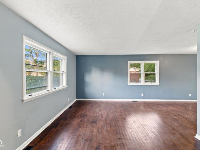 6436 Speights Drive