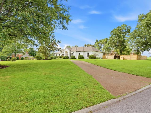 6436 Worchester Dr