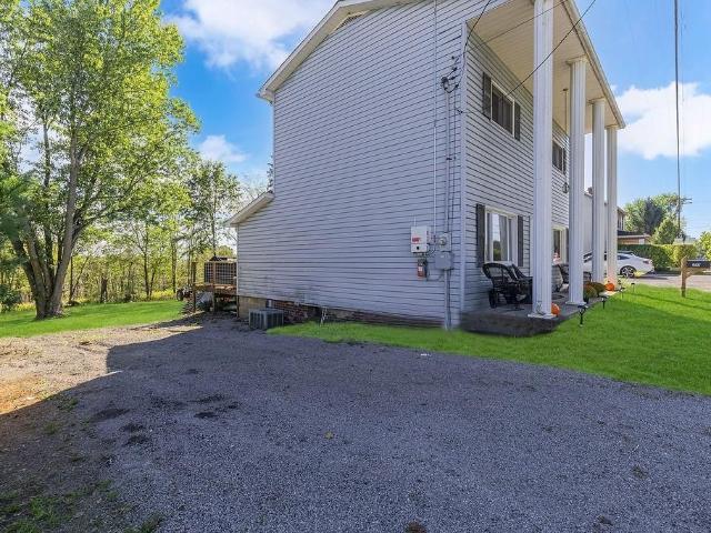 6437 Tuscarawas Rd