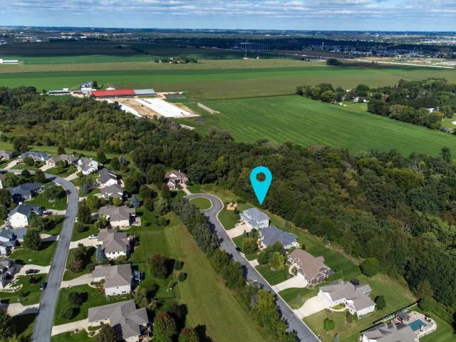 6432 Nature Cove Trail