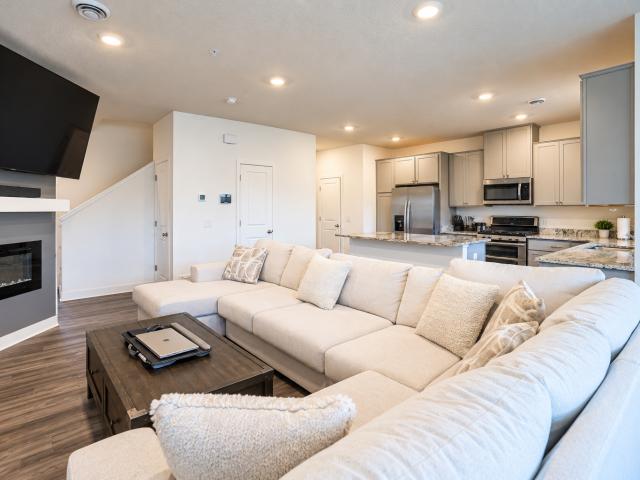 6432 Genevieve Trail S