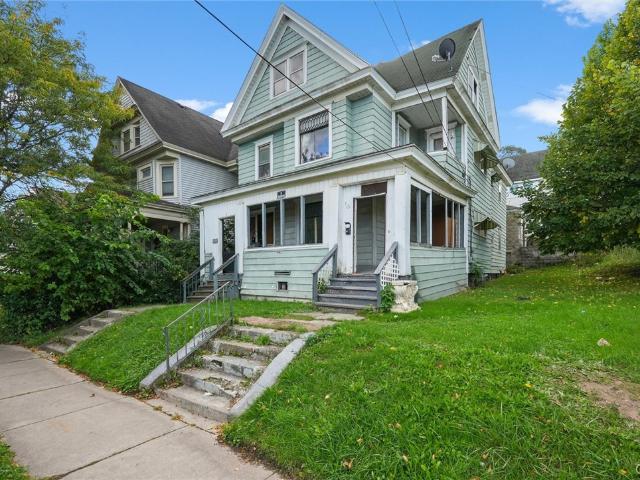 643 Catherine Street N # 2
