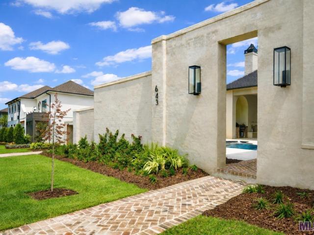 643 Adelia Ln, Baton Rouge, LA 70806 | MLS #BR2025019