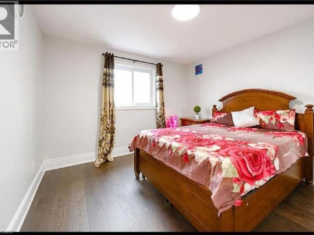 643 DOON SOUTH Drive, Kitchener, Ontario, N2P2X5