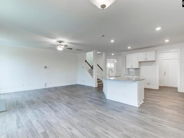 643 Thunder Gulch Avenue