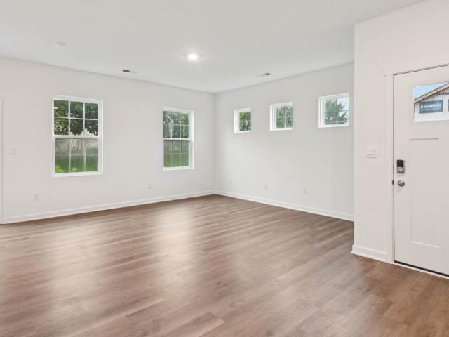 6445 Maple Glen Drive