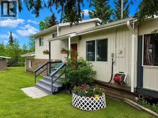 6445 Livingston Road, 70 Mile House, BC, V0K 2K1 house for s.
