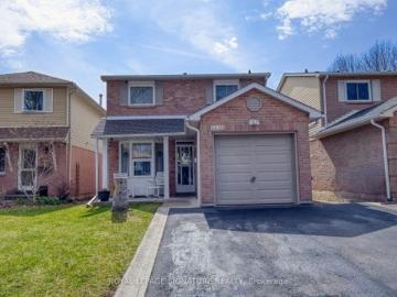 House for sale in Peel, Ontario - Garden