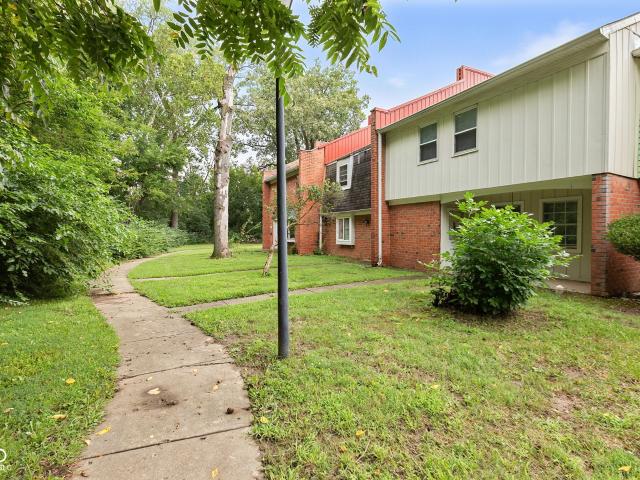 6440 Commons Drive