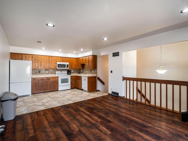 6441 S Crabapple Ct, Unit 3