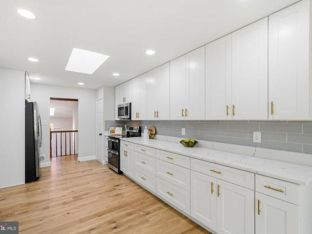 6443 Battle Rock Drive