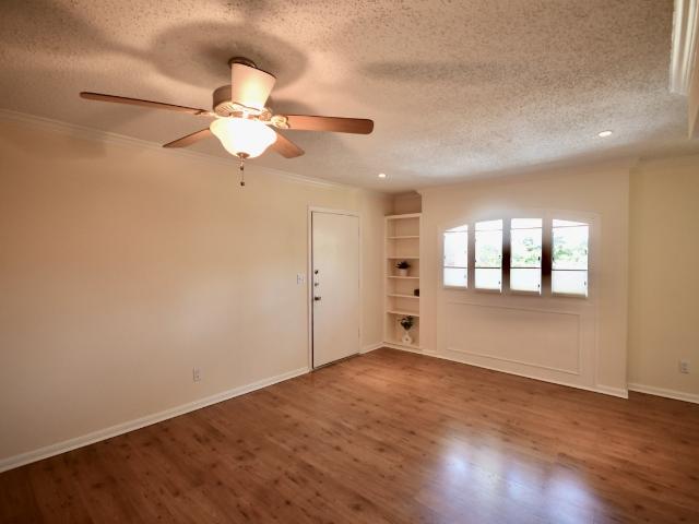 6443 Bayou Glen Road