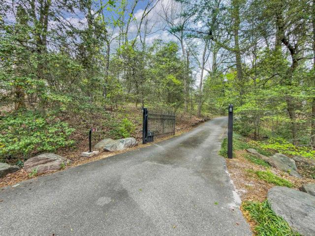 644 Altamont Road