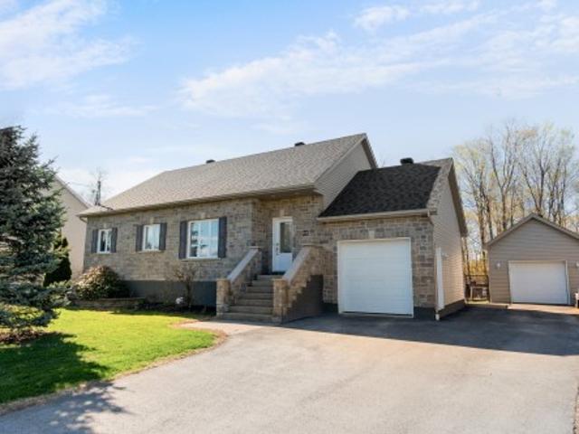 644 Rue Des Sureaux, Saint Jérôme, QC, J5L 0B8 house for sale | Listing ID 20676 | Royal LePage