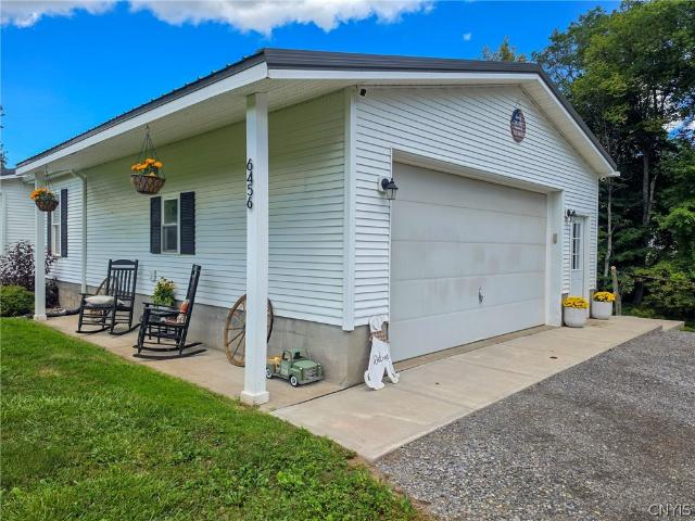 6456 Creek Road