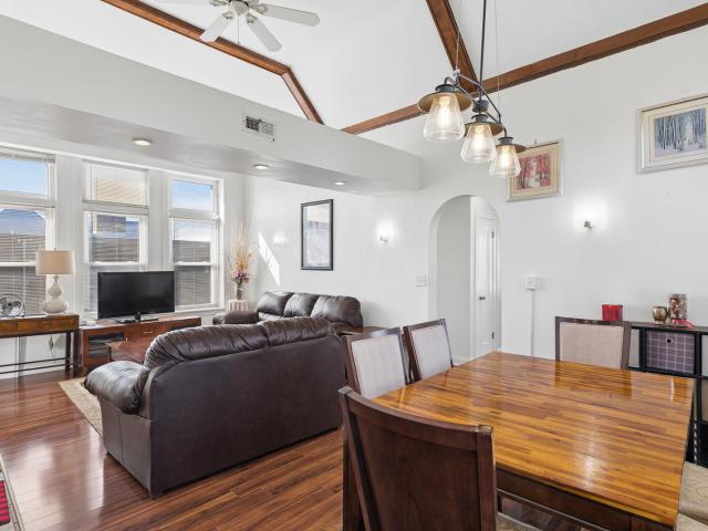6450 N TROY Street # 3W