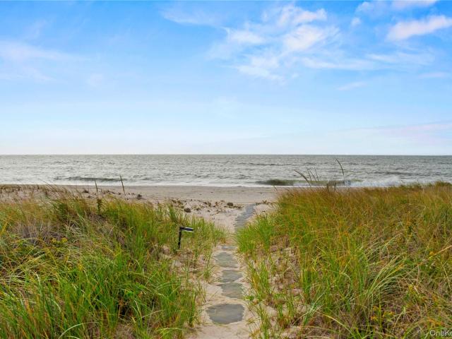 645 Dune Rd, Westhampton, NY 11978 | MLS #930904