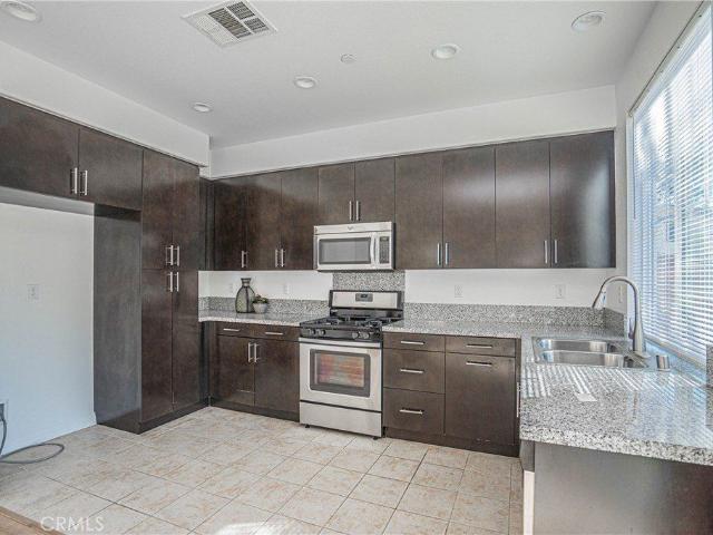645 Liberation Way, Fullerton, US, CA