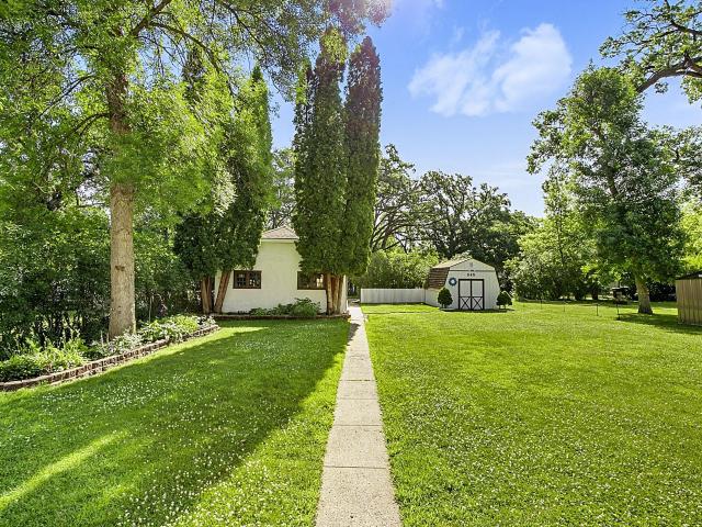 645 Main Street S