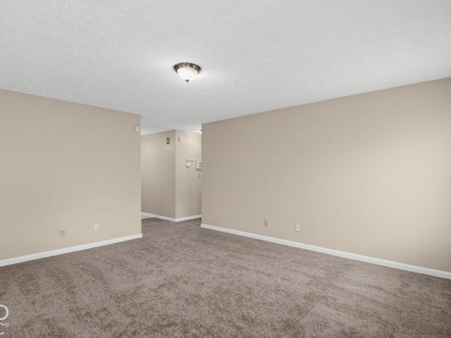 6464 Matcumbe Way