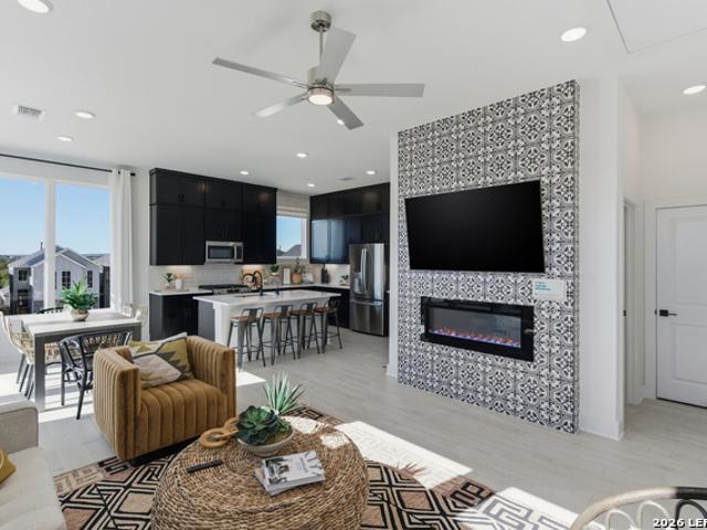 6464 Babcock Rd #707