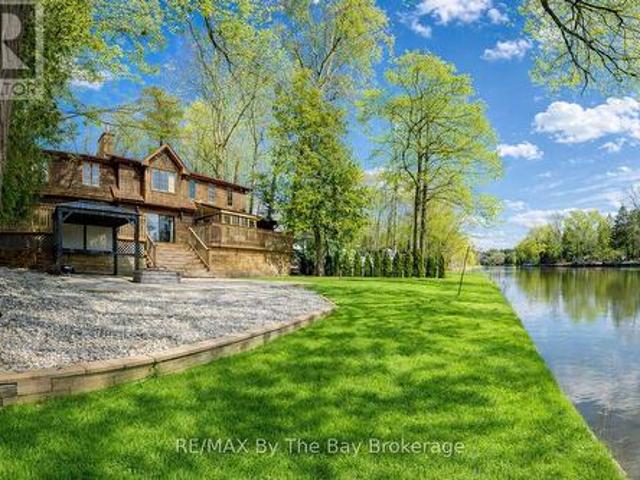 646 Oxbow Park Drive, Wasaga Beach, ON, L9Z 2V2 house for sale | Listing ID S13819 | Royal LePage