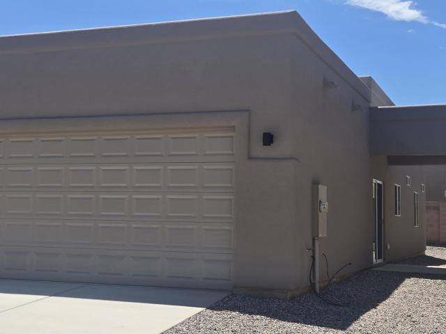 646 S Sky Ranch Road