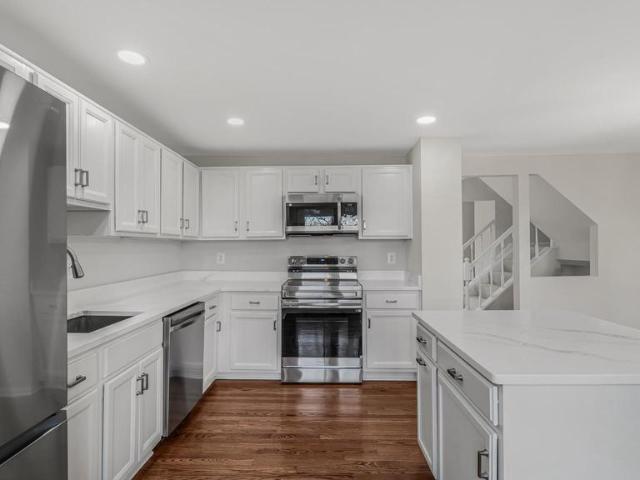 6474 Brickleigh Court