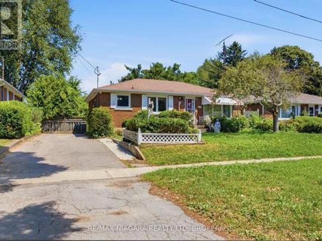 6479 Brock Street, Niagara Falls Stamford, ON, L2J 1W4 house for sale | Listing ID X13559 | Royal LePage