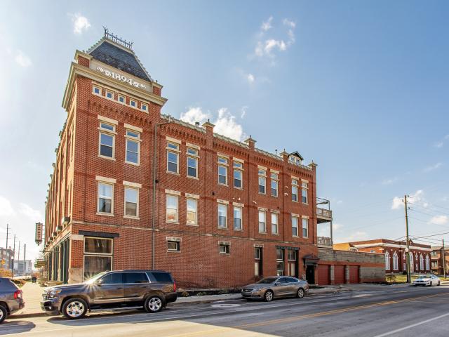 647 E 11th St, Unit 4, Indianapolis, IN 46202 | MLS #22082