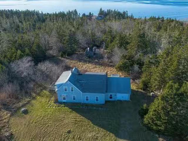 647 East Green Harbour Road, East Green Harbour, NS, B0T 1L0.