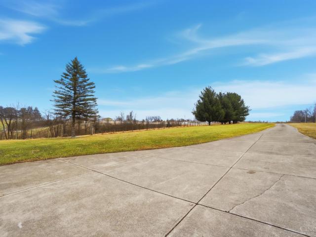 6484 State Road 48