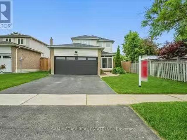 6486 Edenwood Drive, Mississauga, ON, L5N 3K1 house for sale.
