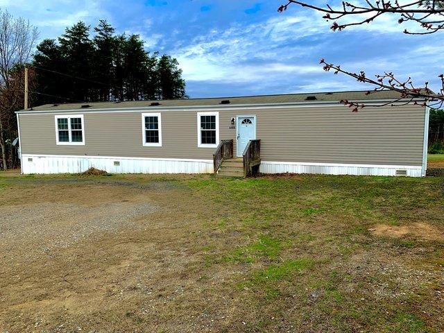 6489 Irisburg Rd, Axton, VA 24054