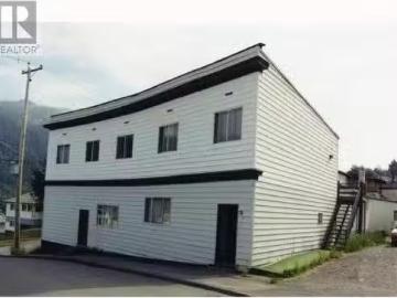 648 Fulton Street, Prince Rupert, BC, V8J 3L1 investment for.