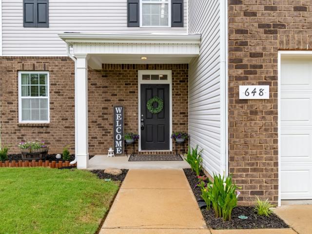 648 Prominence Rd