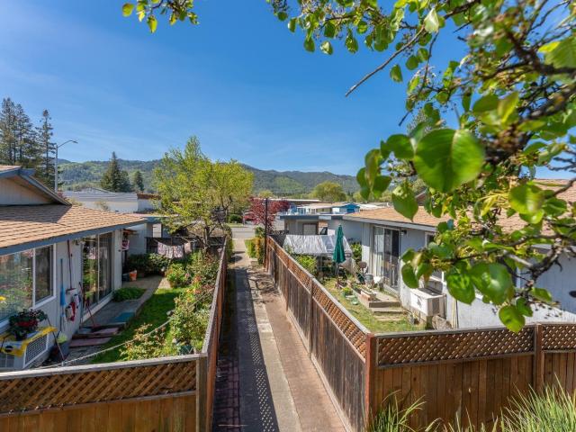 649 671 Leslie St, Ukiah, CA 95482 | MLS #326023