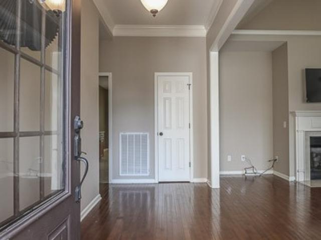 649 Bonita Pkwy S