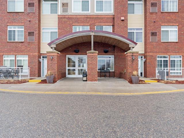 649 Old Highway 8 NW, Unit 227, New Brighton, MN 55112 | MLS #7040
