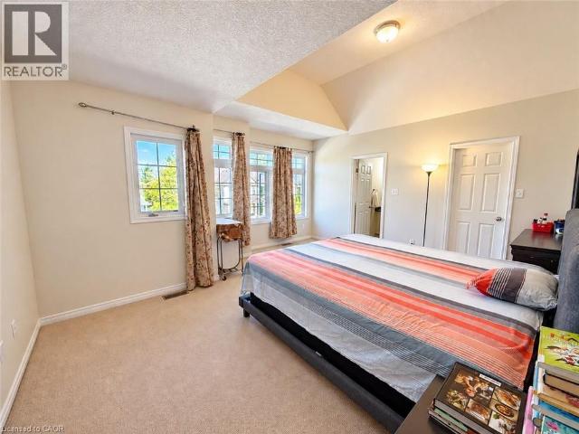 649 WINTERBERRY Avenue, Waterloo, Ontario, N2V2X4