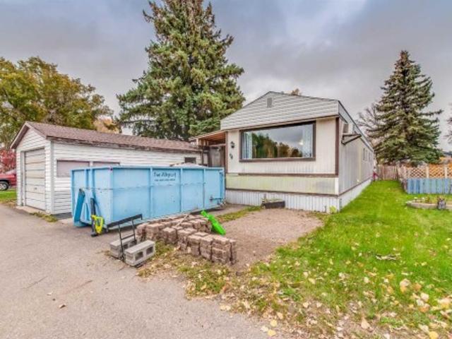 64 400 Avenue Se, Medicine Hat, AB, T1B 1J3 house for sale | Listing ID A2351 | Royal LePage