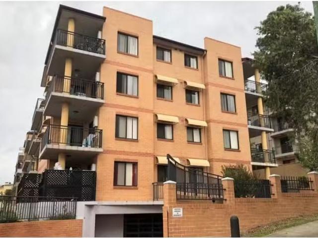 6/4 6 Clifton Street, Blacktown Apartment for rent Listed by.