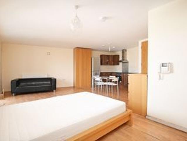 64 Upper Allen Street, Sheffield