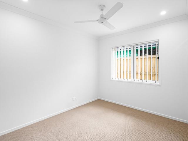 64 Ashwood Circuit, Chambers Flat QLD 4133